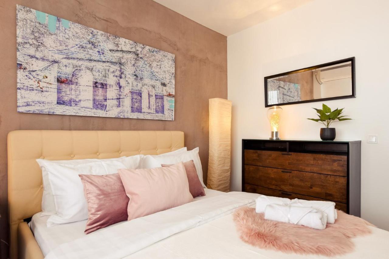 New - Elegant Duplex With Amazing View & Balcony - Homey Residence Bucharest Luaran gambar